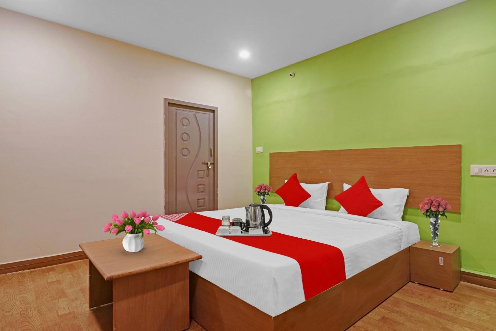 Hotel O Lavish Stay Hyderabad Exterior foto